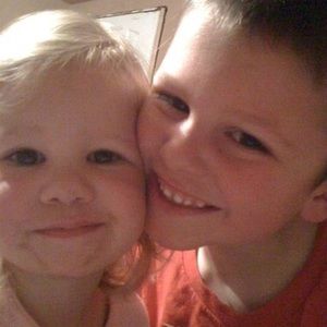 Meet your Posher, April